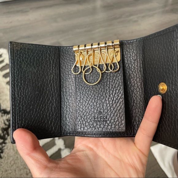 Authentic GUCCI Key Holder - Picture 7 of 10